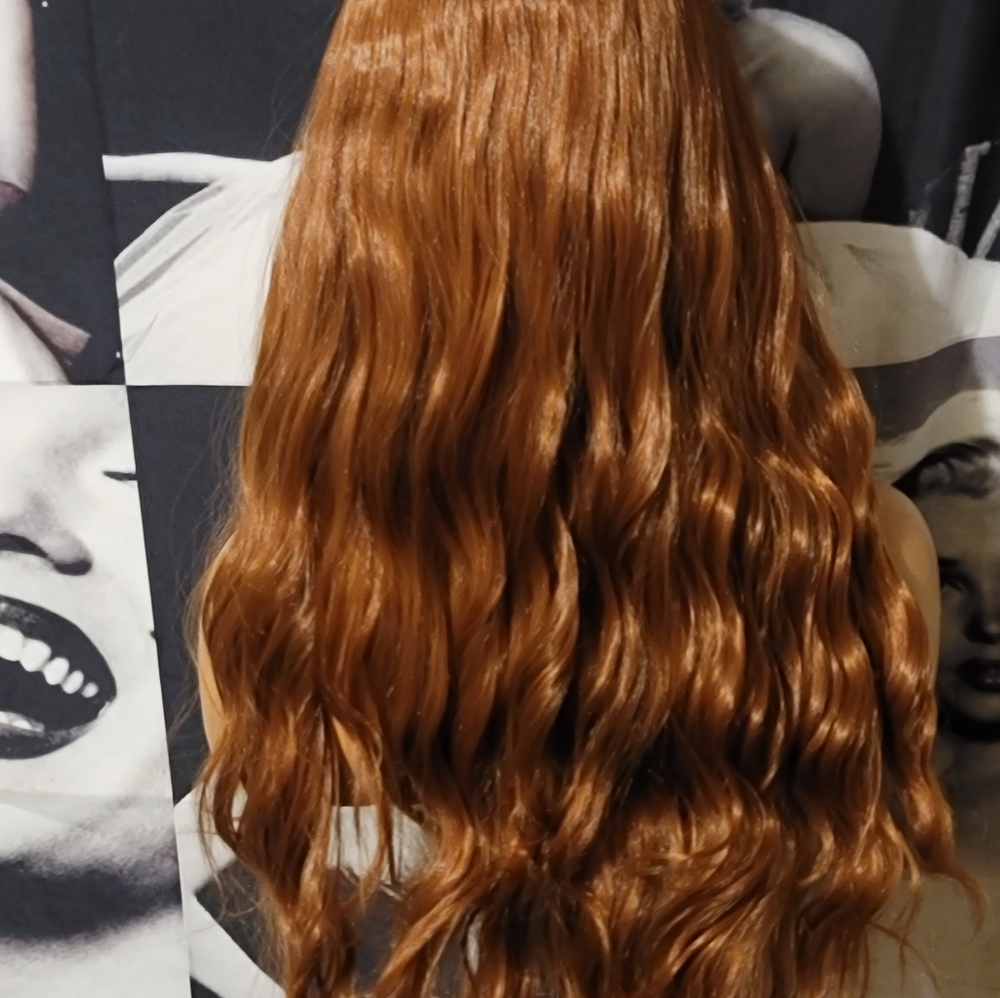 Wig - Picture 3 of 3